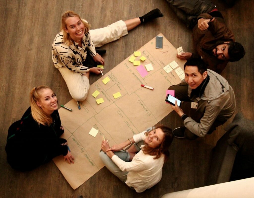 The Plastitude team