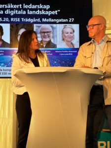 Two people speaking at Cybersecure Leadership at almedalen