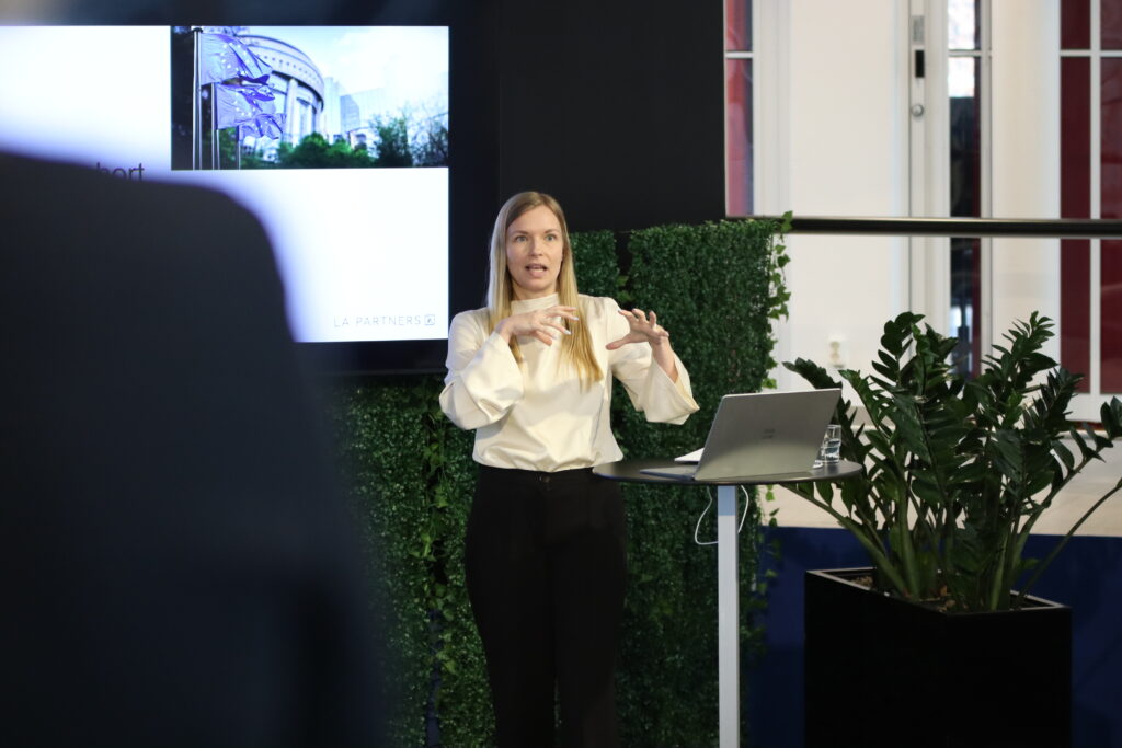 Annika Edmén and Josefin Karlström, from Advokatfirman LA PARTNERS spoke at our Tech Hub Breakfast on April 9